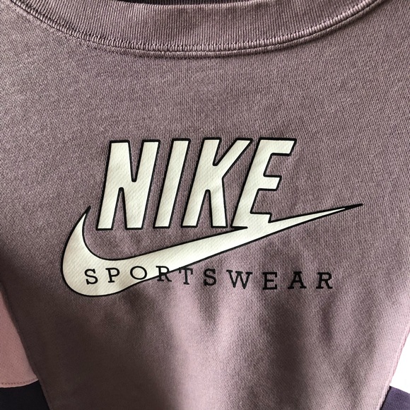 Nike Purple Graphic Sweatshirt - Picture 4 of 5